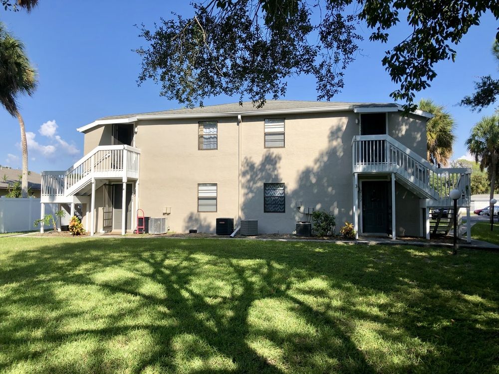 Cedar Run Apartments: 2722 49th Ave W Bradenton, FL , Bradenton, FL 34207